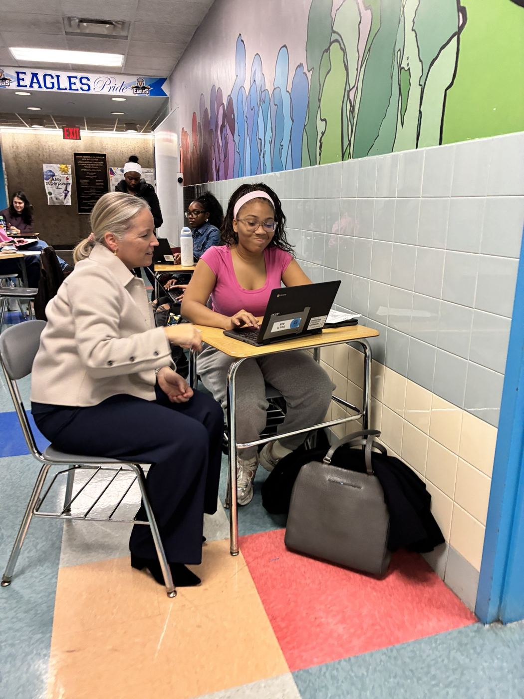 College Crunch with volunteers